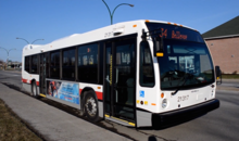 A Réseau de transport de Longueuil bus.