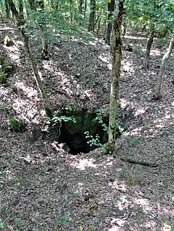 A Március-barlang bejárata