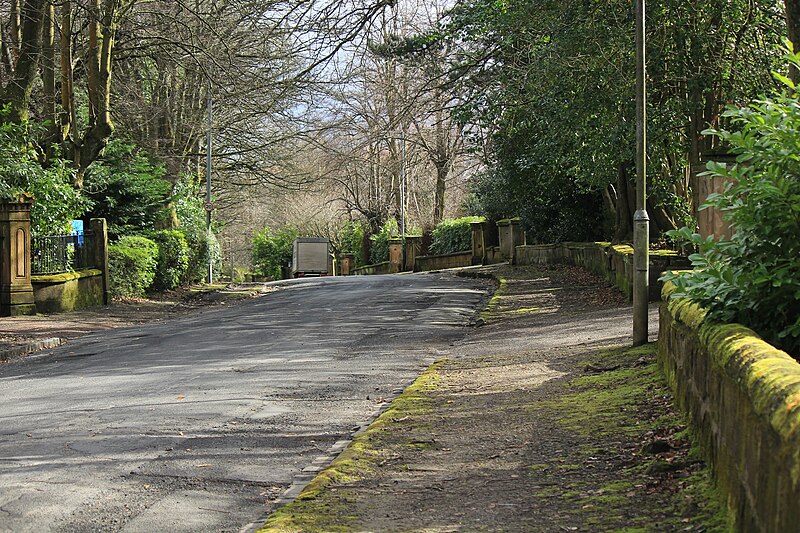 File:Main Road, Castlehead.JPG