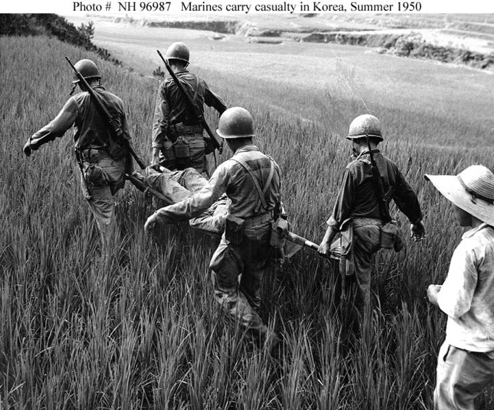 File:Marines carrying wounded - Pusan.jpg