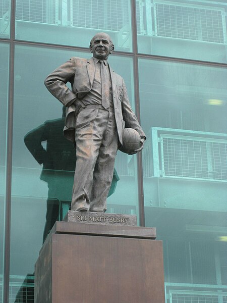 Tập_tin:Matt_Busby_statue_Old_Trafford.jpg