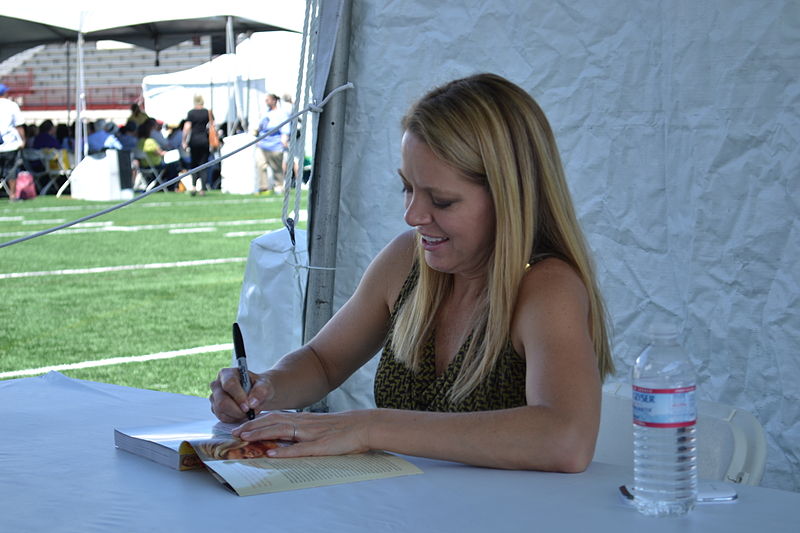 File:Melissa d'Arabian signing in the Cooking Stage area.jpg