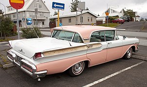 Mercury Turnpike Cruiser-3.jpg