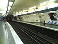Metro 10 Jussieu.jpg