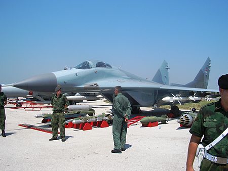 Fail:MiG-29_18108_V_i_PVO_VS,_august_04,_2008.JPG