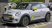 Mini Hatch (F56) Listrik IMG 2679.jpg