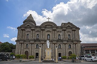 <span class="mw-page-title-main">Taal Basilica</span> Roman Catholic church in Batangas, Philippines