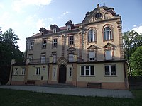 Niekarzyn Palace.JPG