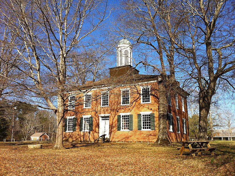 File:Old Tishomingo County courthouse in Jacinto, Mississippi.jpg