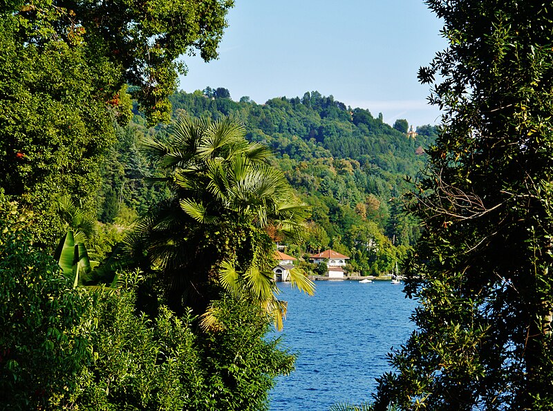 File:Orta San Giulio Lago d'Orta 43.jpg