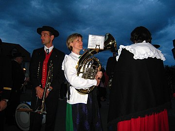 A Orquestra da Cidade prepara-se para tocar a Marselhesa na noite de 13 de julho