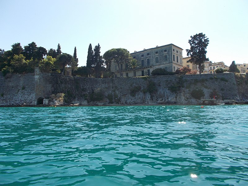 File:Palaia Anaktora in Corfu from the sea.jpg