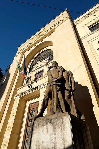 File:Palazzo Mutilati-XE3F2459a.jpg