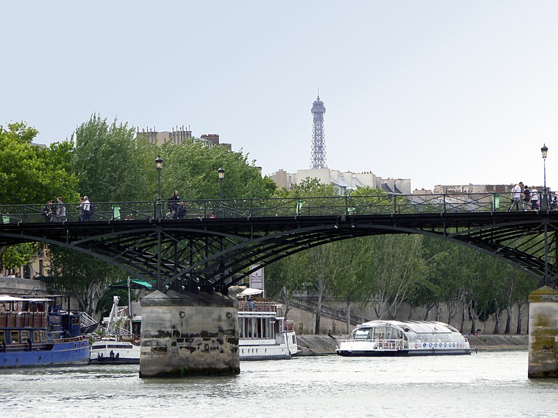 File:Paris 2010 (65).jpg