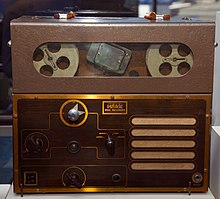 A Peirce 55-B dictation wire recorder from 1945 Peirce wire recorder.jpg