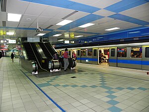 Platform 1, Haishan Station 20091017.jpg