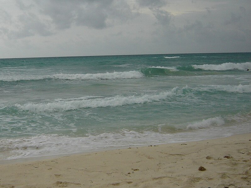 File:Playa del Carmen.tec.jpg