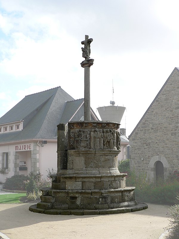 Croix de cimetière de Pleubian