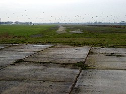 Pocklington Airfield - geograph.org.uk - 107841.jpg