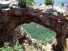 220px-Rainbow_Cave_Israel.JPG