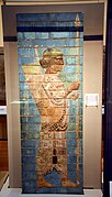 Royal guard carrying a quiver and holding a long spear; member of the so-called Immortals (the 1000 special royal guards). From the Palace of Darius I at Susa, Iran. Achaemenid period, reign of Darius I, 521-500 BCE. British Museum.jpg