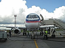 La vista frontale del Sukhoi Superjet 100.