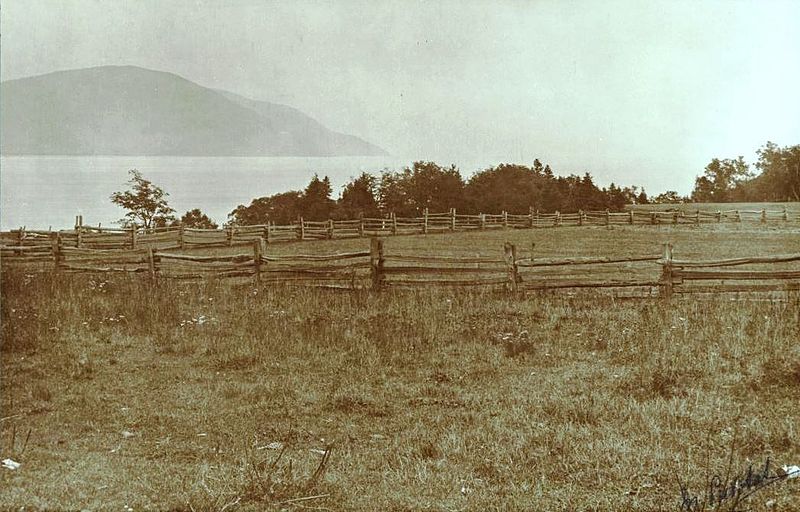 File:Saint-François-de-l Ile-d Orleans - Vue, vers 1920.jpg