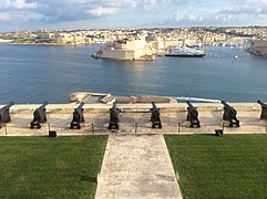 The battery overlooking Fort Saint Angelo