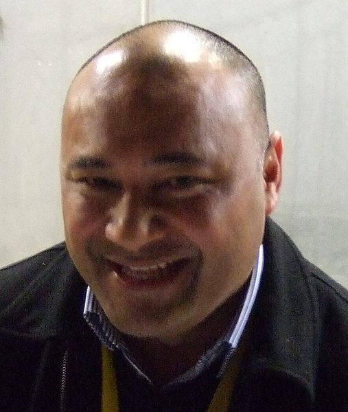 File:Sam Lotu-Iiga2.jpg