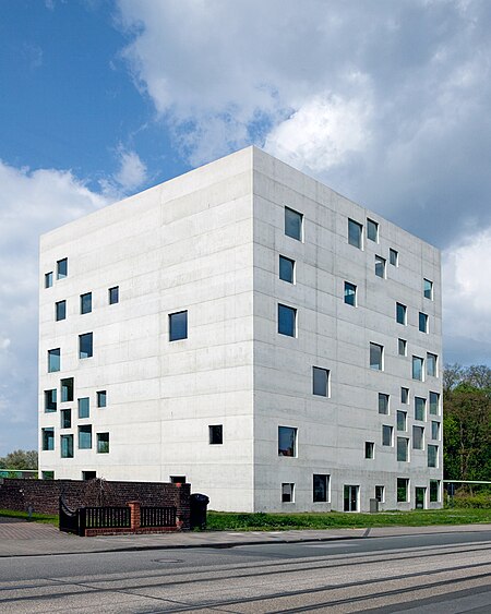 Sanaa essen Zollverein School of Management and Design 220409 01