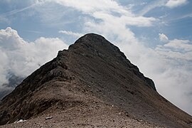 The summit area of the Schneefernerkopf from its northern shoulder