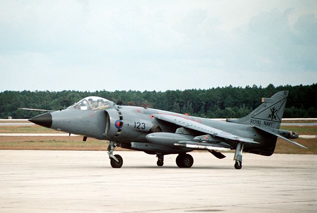 640px-Sea_Harrier_FRS1_of_800_Naval_Air_Squadron_c1991.JPEG