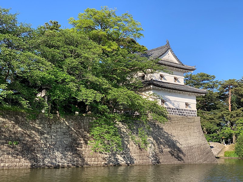 File:Shibata Castle 002 May2020.jpg