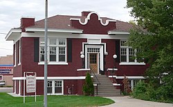 Sidney, Nebraska perpustakaan Carnegie dari SW 3.JPG