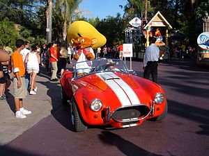 Speedy Gonzales at Celebration Parade, Six Flags Magic Mountain 2007-07 1.JPG