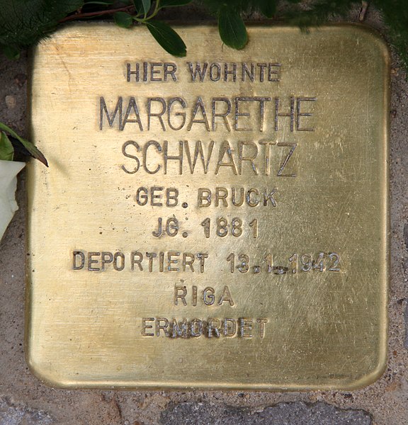 File:Stolperstein Nassauische Str 21 (Wilmd) Margarethe Schwartz.jpg