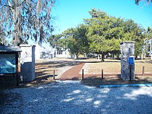 Entrance to the Kingsley Plantation today; actually leads to original rear of main house TEHP Kingsley Plantation entr01.jpg