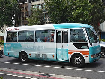 Taipei Bus KKA-1976 on Xinsheng South Road 20190810.jpg