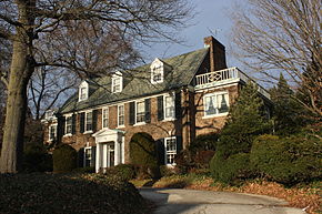 The Kelly Family House, once the residence of John B. Kelly Sr. The Kelly Family House in East Falls, Philadelphia 02.JPG