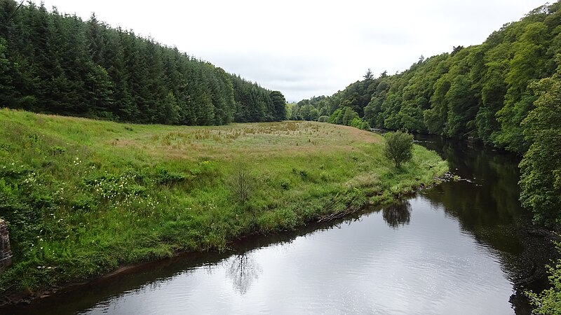 File:The Miller's Holm and the River Ayr from Barskimming Bridge, Mauchline, Ayrshire.jpg