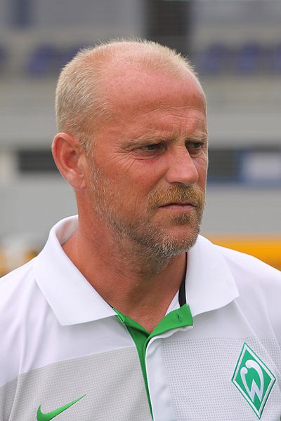 File:Thomas Schaaf - SV Werder Bremen (1).jpg