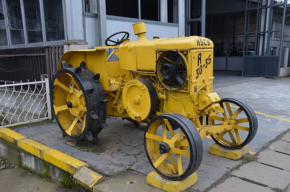 Tractor HSCS R 30-35 in village Lučina, Serbia