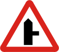 UG road sign W05-R.svg