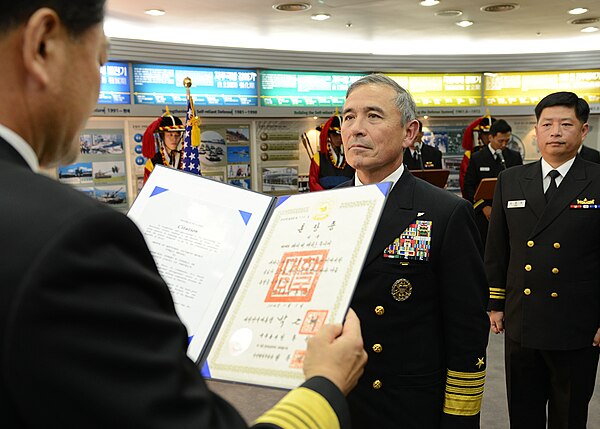 Harris receiving the South Korean Tong-il National Defense Medal in 2014.