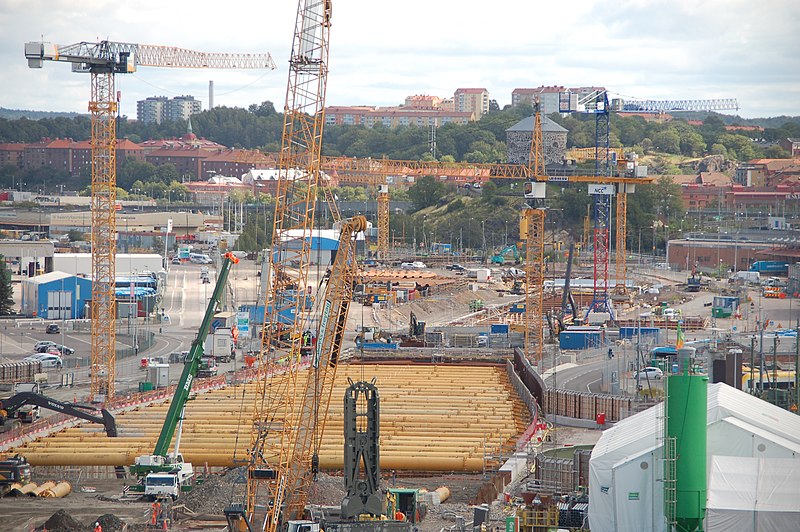 File:Västlänken, byggnation 2020 vid Centralen.jpg