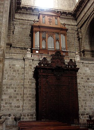 Valladolid (España), Catedral. Vista de los pies del templo..JPG