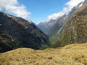 ...and U-shaped valleys carved by glaciers View from the Mackinnon Pass 2014 4.jpg
