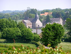 Village de Lez Fontaine.JPG