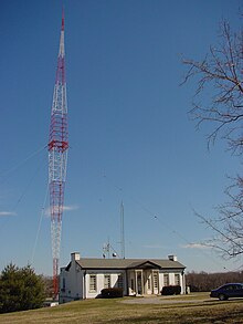 WSM's transmitter facility and Blaw-Knox tower, located just south of Nashville along Interstate 65 in Brentwood, Tennessee WSM tower 2002-03-05.jpg