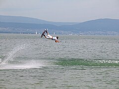 Compétition de wakeboard sur le lac de Neuchâtel, 26 juin 2004.